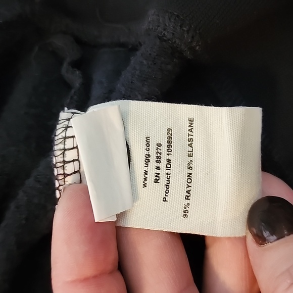 Ugg - Picture 6 of 9